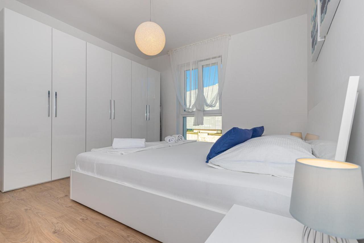 Apartment Vivien Цриквеница Экстерьер фото