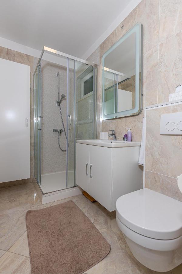 Apartment Vivien Цриквеница Экстерьер фото