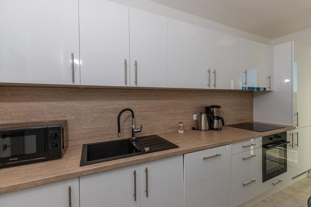 Apartment Vivien Цриквеница Экстерьер фото